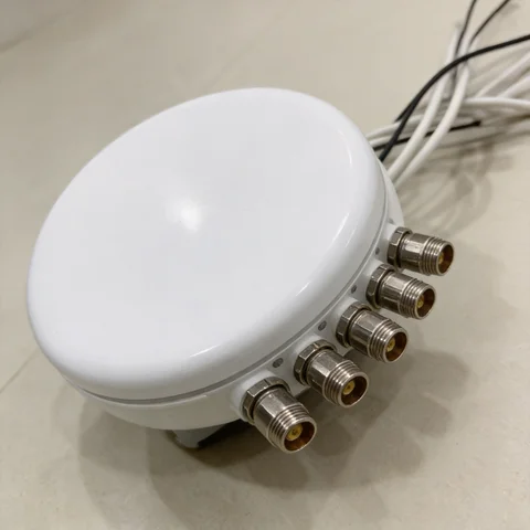 GL-DY7060VV3 MIMO antenna connector and mounting detail view