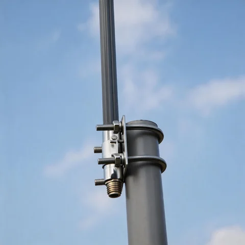 GL7027V6 fiberglass omni antenna connector and mounting detail view