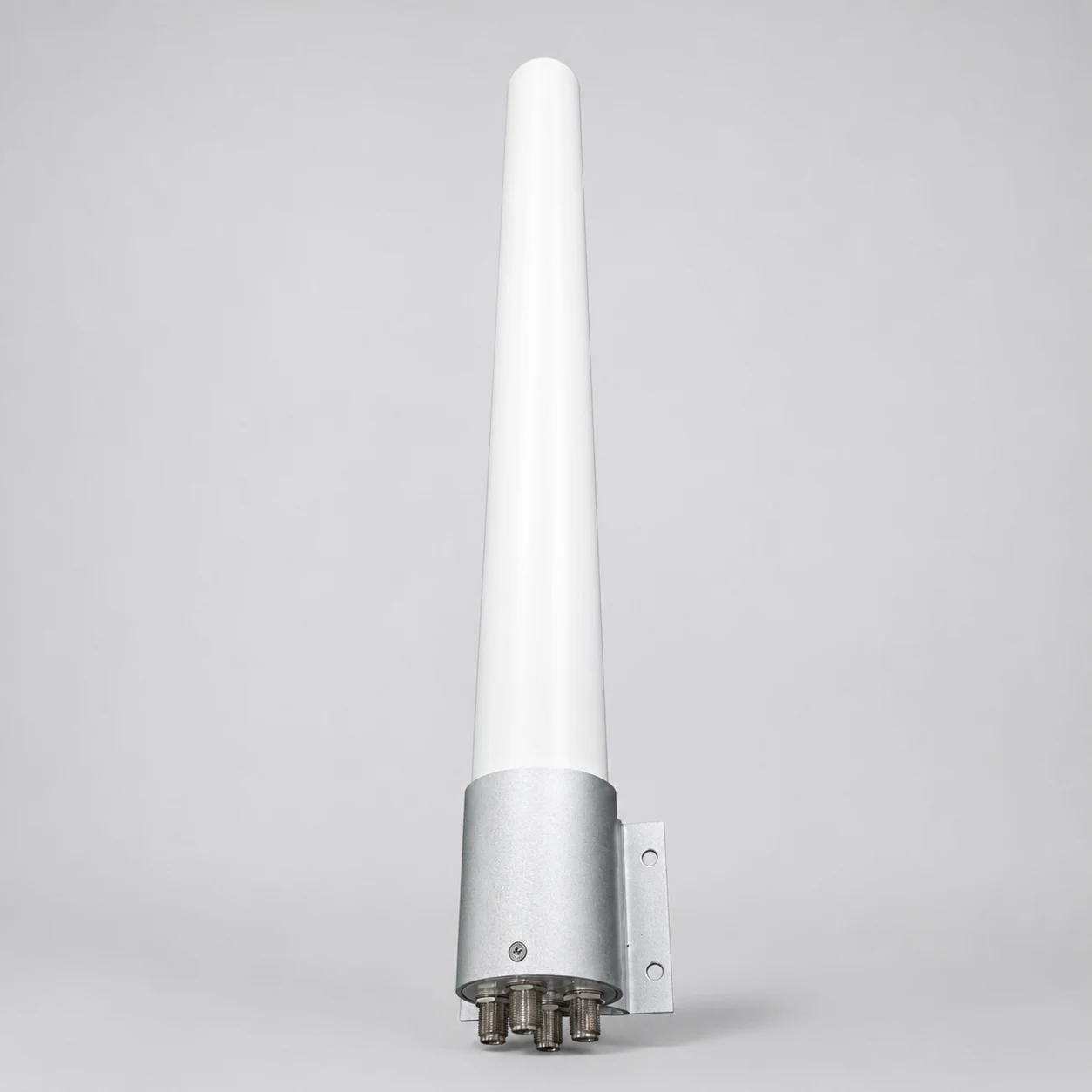 GLQ6060F05X4DP full antenna with pole-mount bracket and four RF ports